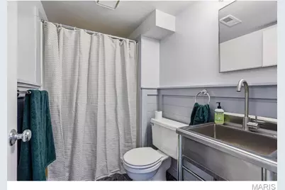 1057 Rockman Place, Rock Hill, MO 63119 - Photo 17