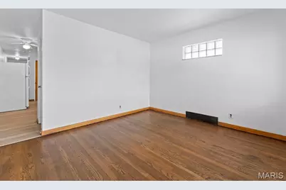 6048 Southwest Avenue, Saint Louis, MO 63139 - Photo 3