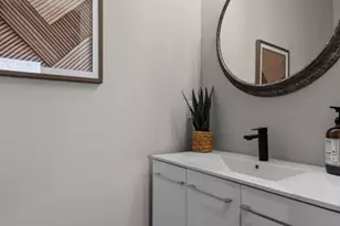 4731 Westminster Pl, Saint Louis, MO 63108 - Photo 17