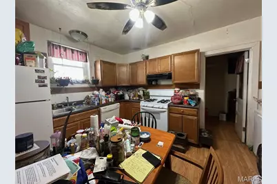 6255 Hancock Avenue, Berkeley, MO 63134 - Photo 5