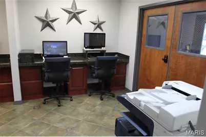 1000 Mid Rivers Mall Drive #10, Saint Peters, MO 63376 - Photo 5