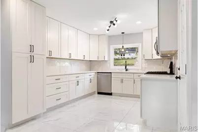 815 Ariege Drive, Creve Coeur, MO 63141 - Photo 9