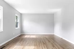 815 Ariege Dr, Creve Coeur, MO 63141 - Photo 5