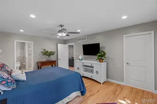 723 Wayfield Dr, Saint Louis, MO 63132 - Photo 35