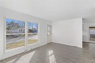 313 St Lawrence Dr, Ballwin, MO 63021 - Photo 3