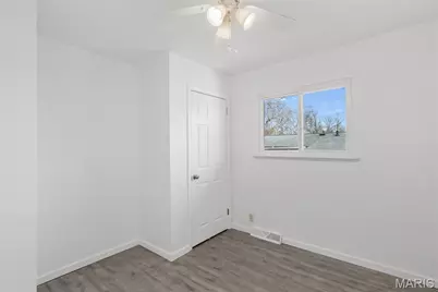 313 Saint Lawrence Drive, Ballwin, MO 63021 - Photo 11