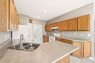 1311 Pine Bluff Dr, Saint Charles, MO 63304 - Photo 19