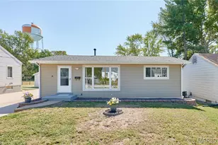 18 White Dr, Saint Louis, MO 63135 - Photo 1