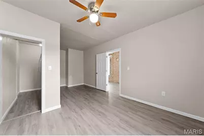 318 Broadway Street, Elsberry, MO 63343 - Photo 15