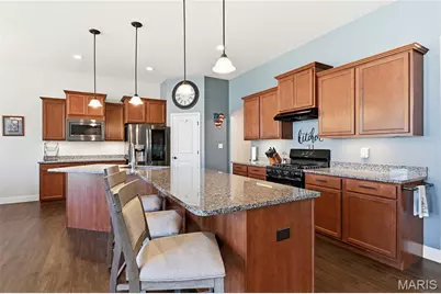 765 Bretton Trails Drive, Lake Saint Louis, MO 63367 - Photo 7