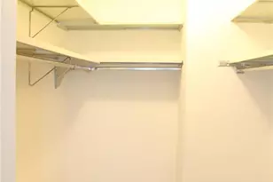 927 Claytonbrook Dr, Ballwin, MO 63011 - Photo 17