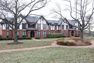 927 Claytonbrook Dr, Ballwin, MO 63011 - Photo 1