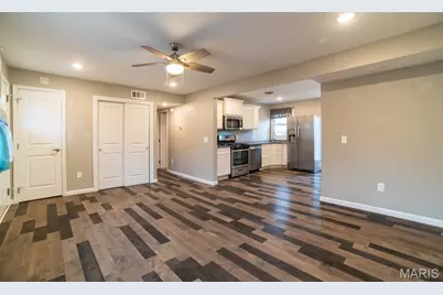 204 Hillsdale Drive, Ballwin, MO 63011 - Photo 3