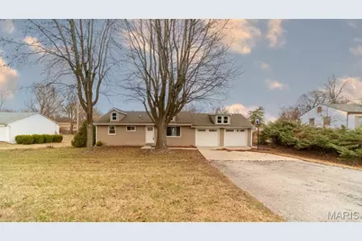 204 Hillsdale Drive, Ballwin, MO 63011 - Photo 1