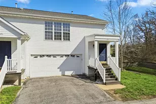 125 Town Square Ct, Eureka, MO 63025 - Photo 1