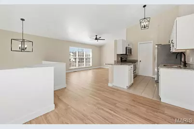 125 Town Square Court, Eureka, MO 63025 - Photo 9