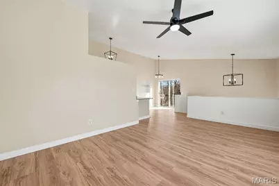 125 Town Square Court, Eureka, MO 63025 - Photo 5