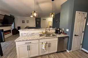 317 Palisades Ct, Saint Charles, MO 63301 - Photo 9