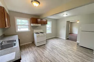 303 Midridge Dr, Saint Louis, MO 63137 - Photo 5