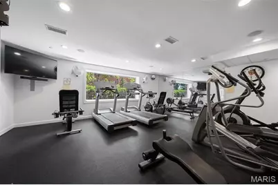 710 S Hanley Road #7B, Saint Louis, MO 63105 - Photo 21