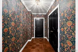 710 S Hanley Rd, Saint Louis, MO 63105 - Photo 5