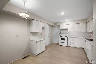 710 S Hanley Road #7B, Saint Louis, MO 63105 - Photo 11