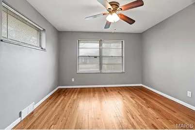 9221 Shadydale Drive, Saint Louis, MO 63136 - Photo 11