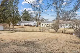 9221 Shadydale Dr, Saint Louis, MO 63136 - Photo 3