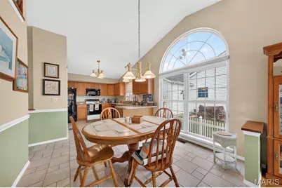 11318 Taylor Pines Drive, Maryland Heights, MO 63043 - Photo 9