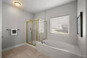 332 Remington Way Dr, Ballwin, MO 63021 - Photo 17