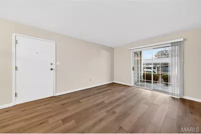 19 Berview Circle #H, Saint Louis, MO 63129 - Photo 9