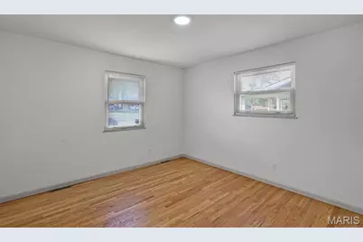 660 Herbst Drive, Florissant, MO 63031 - Photo 21