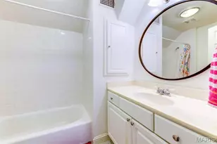 8161 Stratford Dr, Saint Louis, MO 63105 - Photo 53