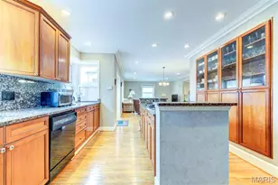 8161 Stratford Dr, Saint Louis, MO 63105 - Photo 25