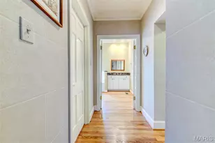 8161 Stratford Dr, Saint Louis, MO 63105 - Photo 35