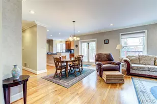 8161 Stratford Dr, Saint Louis, MO 63105 - Photo 13