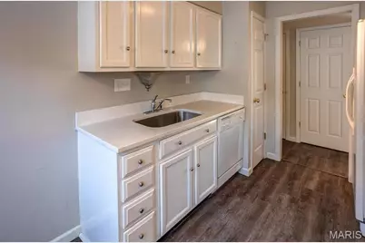 1926 Hunting Lake Court #103, Saint Louis, MO 63122 - Photo 3