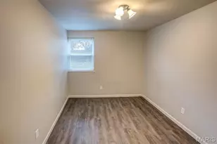 1926 Hunting Lake Ct, Saint Louis, MO 63122 - Photo 21