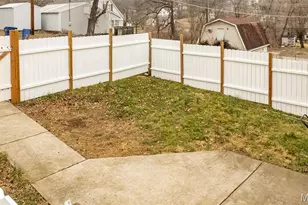 904 N 2nd St, De Soto, MO 63020 - Photo 23