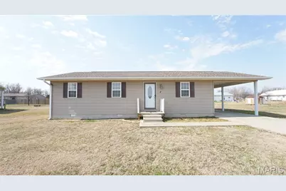 4 McNair St, Dexter, MO 63841 - Photo 1