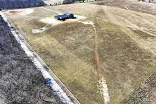 592 Phelps Ln, Elsberry, MO 63343 - Photo 71