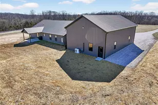 592 Phelps Ln, Elsberry, MO 63343 - Photo 79