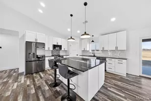 592 Phelps Ln, Elsberry, MO 63343 - Photo 21