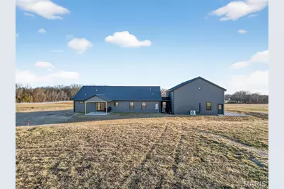 592 Phelps Lane, Elsberry, MO 63343 - Photo 57