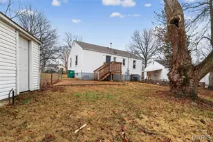 2037 Bainbridge Dr, Saint Louis, MO 63133 - Photo 5