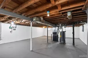 2037 Bainbridge Dr, Saint Louis, MO 63133 - Photo 29