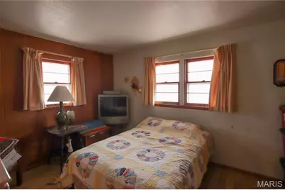 286 E Springfield Avenue, Gerald, MO 63037 - Photo 19