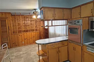 324 Elmwood Dr, Saint Charles, MO 63301 - Photo 3