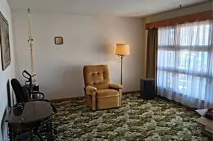 324 Elmwood Dr, Saint Charles, MO 63301 - Photo 5