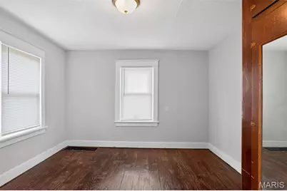 9407 Muriel Avenue, Saint Louis, MO 63114 - Photo 9